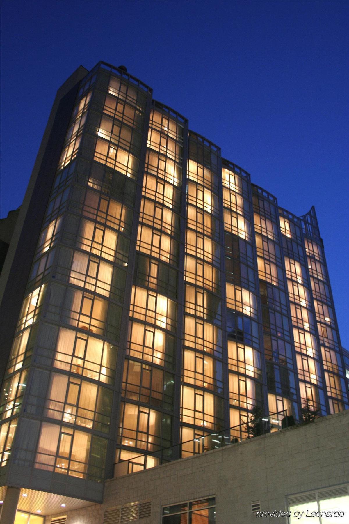 Loden Vancouver Hotel Exterior photo